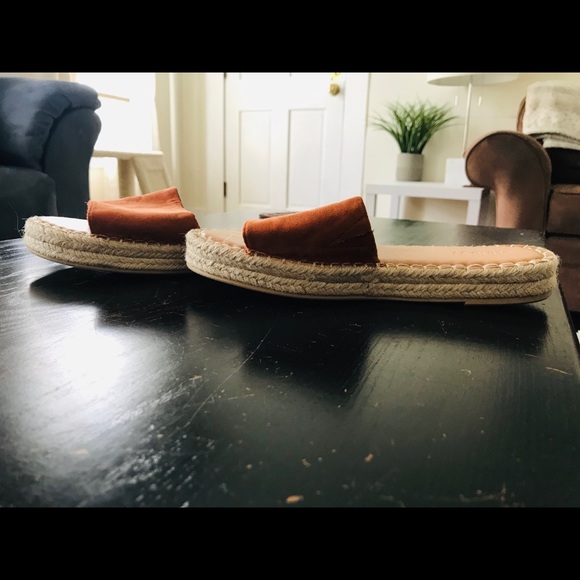 Sandals - Picture 3 of 3